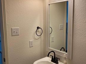 12638  Carpenter Lane  1a, Rhome Texas 76078