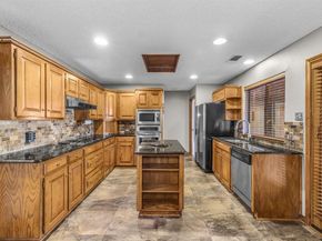 2309  Wimbledon Drive , Arlington Texas 76017