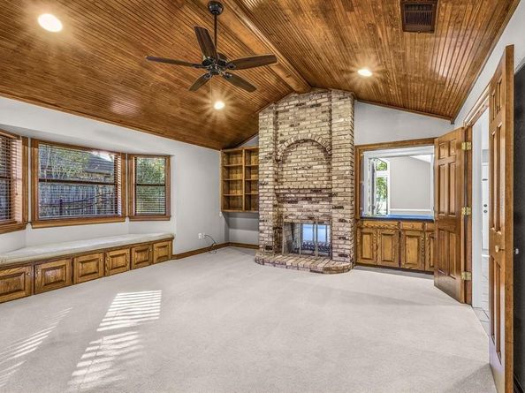 2309  Wimbledon Drive , Arlington Texas 76017