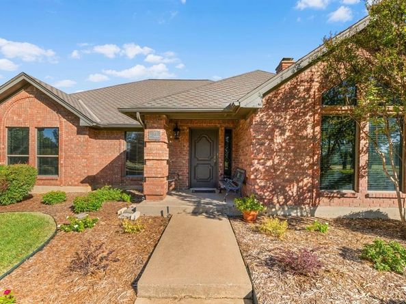 2309  Wimbledon Drive , Arlington Texas 76017