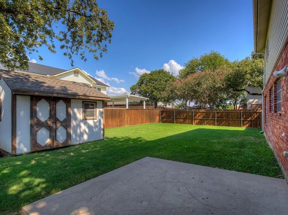 2006  Crystal Springs Drive , Corinth Texas 76210