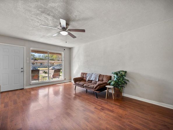 1437  Roma Lane , Fort Worth Texas 76134