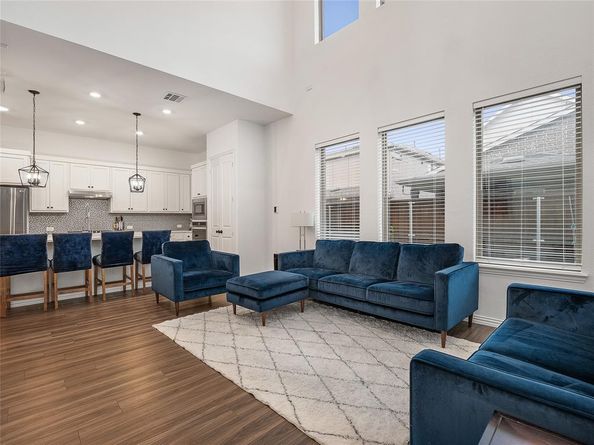 223  Woodson Street , Irving Texas 75063