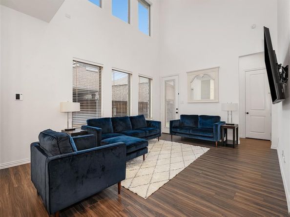 223  Woodson Street , Irving Texas 75063