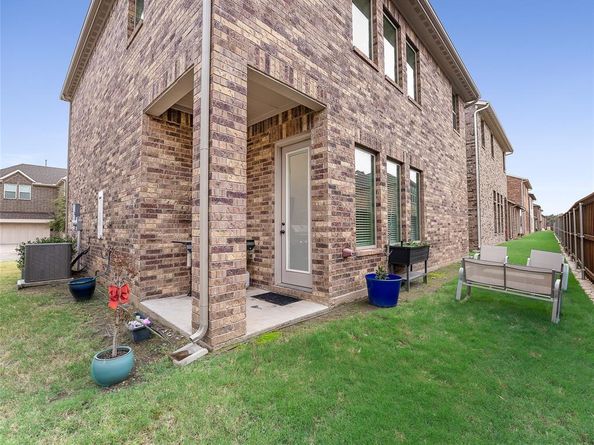 223  Woodson Street , Irving Texas 75063