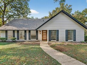 425  Ten Mile Drive , DeSoto Texas 75115