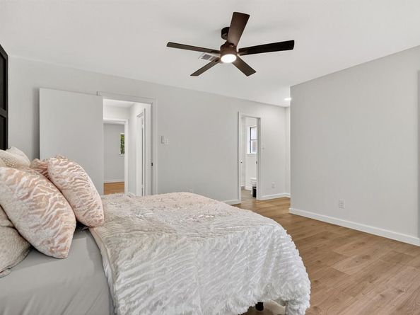 425  Ten Mile Drive , DeSoto Texas 75115