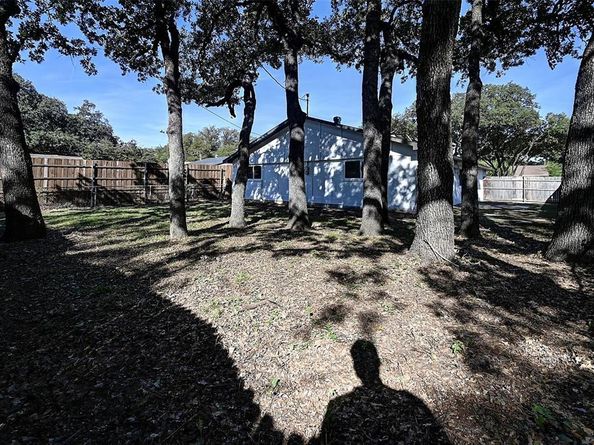 1214  Brownwood Drive , Lewisville Texas 75067