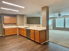 930  Dunkirk Lane , Arlington Texas 76017