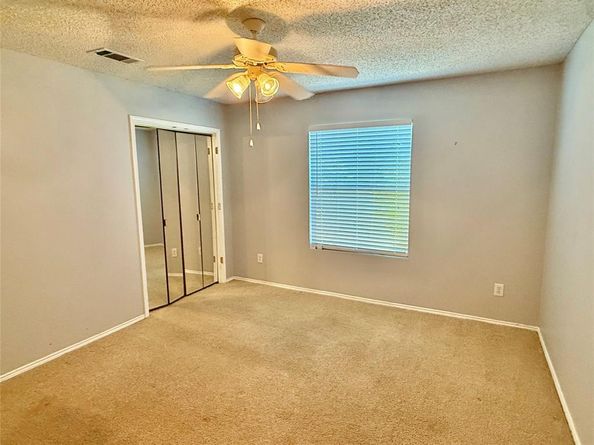 930  Dunkirk Lane , Arlington Texas 76017