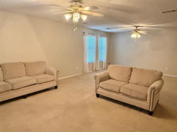 930  Dunkirk Lane , Arlington Texas 76017