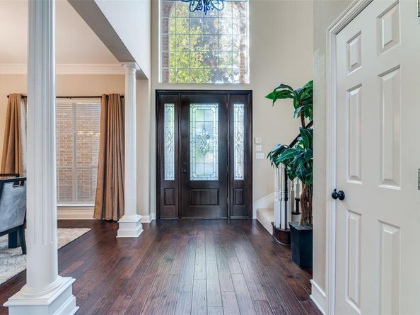 1113  Creekwood Drive , Garland Texas 75044