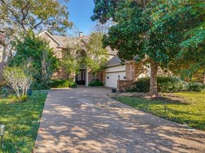 1113  Creekwood Drive , Garland Texas 75044