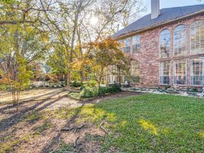 1113  Creekwood Drive , Garland Texas 75044