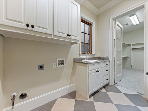 8129  San Fernando Way , Dallas Texas 75218