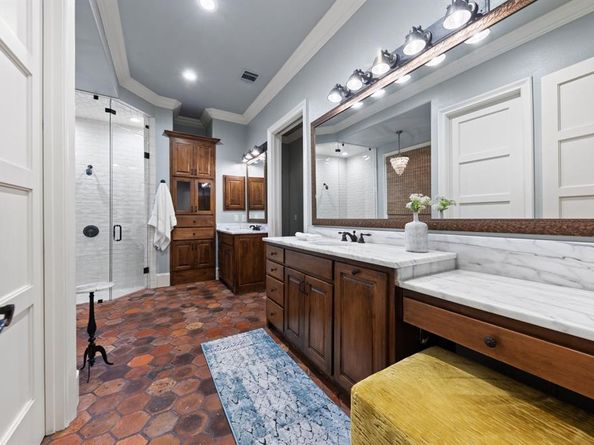 8129  San Fernando Way , Dallas Texas 75218