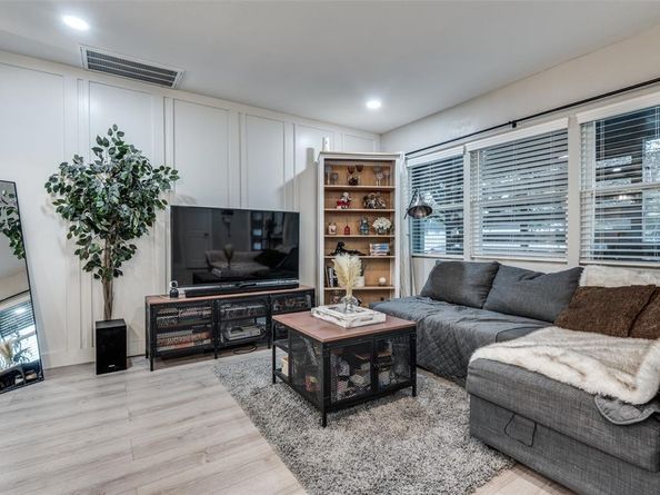 410  Highfall Drive , Dallas Texas 75232