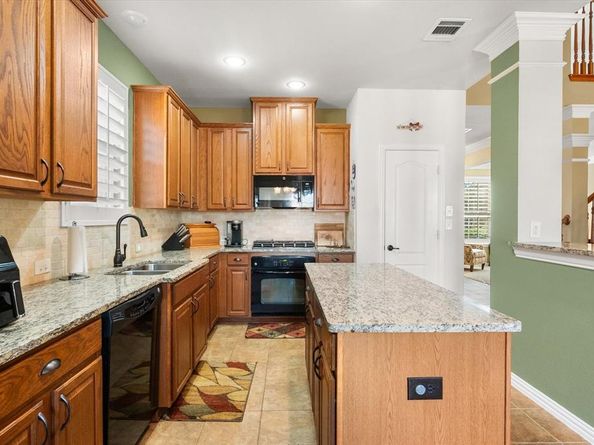 2415  Mesa Glen Drive , Arlington Texas 76001