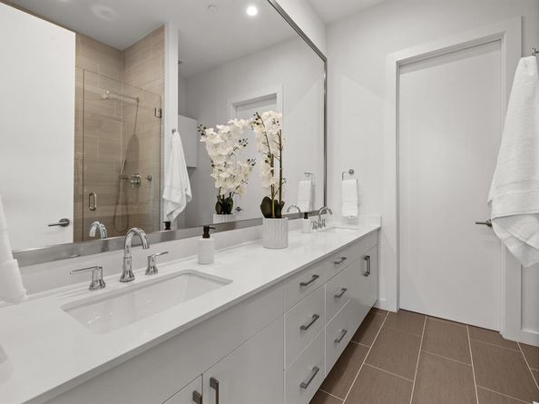 4545  Bowser Avenue  204, Dallas Texas 75219