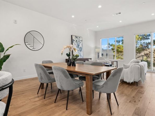 4545  Bowser Avenue  204, Dallas Texas 75219