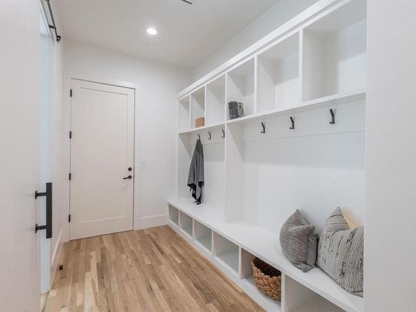 6988  Bob O Link Drive , Dallas Texas 75214