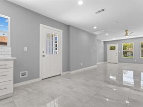 526 SE 11th  , Grand Prairie Texas 75051