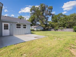 526 SE 11th  , Grand Prairie Texas 75051