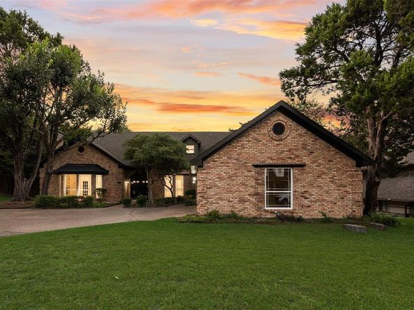 811  Cobblestone Court , Cedar Hill Texas 75104