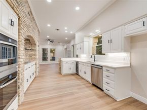 811  Cobblestone Court , Cedar Hill Texas 75104