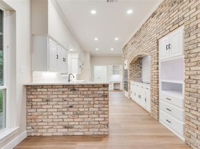 811  Cobblestone Court , Cedar Hill Texas 75104