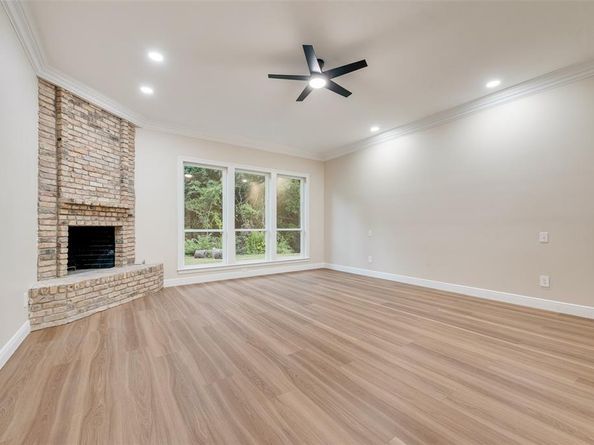 811  Cobblestone Court , Cedar Hill Texas 75104