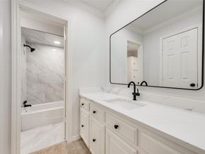 811  Cobblestone Court , Cedar Hill Texas 75104