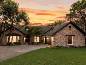 811  Cobblestone Court , Cedar Hill Texas 75104