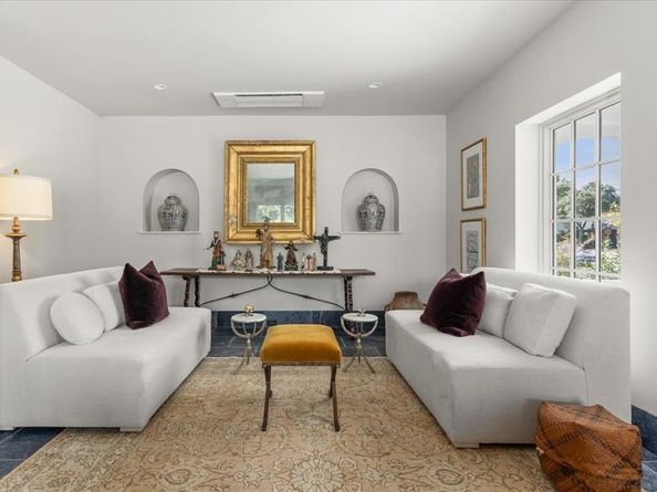 4259  Crestline Road , Fort Worth Texas 76107