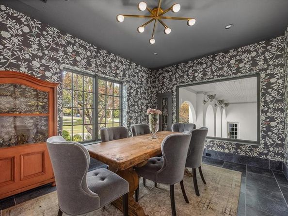 4259  Crestline Road , Fort Worth Texas 76107