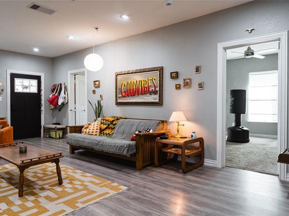 3758  Wayside Avenue , Fort Worth Texas 76110