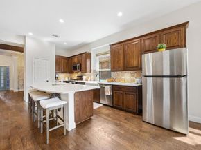 2002  Brianna Lane , Arlington Texas 76001