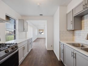 3827  Vineyard Drive , Dallas Texas 75212