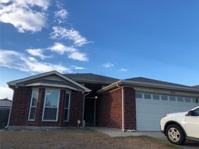 10236  CYPRESS HILLS Drive , Fort Worth Texas 76108