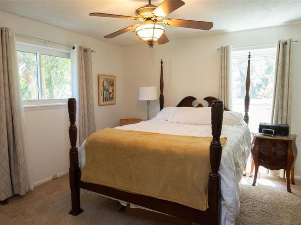 943  Maplecrest Drive , Lancaster Texas 75146