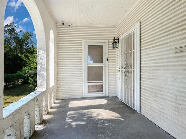 3743  Meadow Street , Dallas Texas 75215