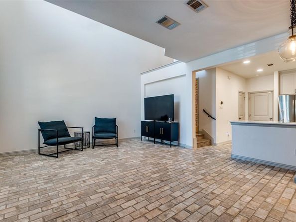 4262  Cascade Sky Drive , Arlington Texas 76005