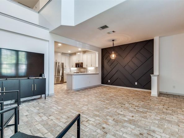 4262  Cascade Sky Drive , Arlington Texas 76005