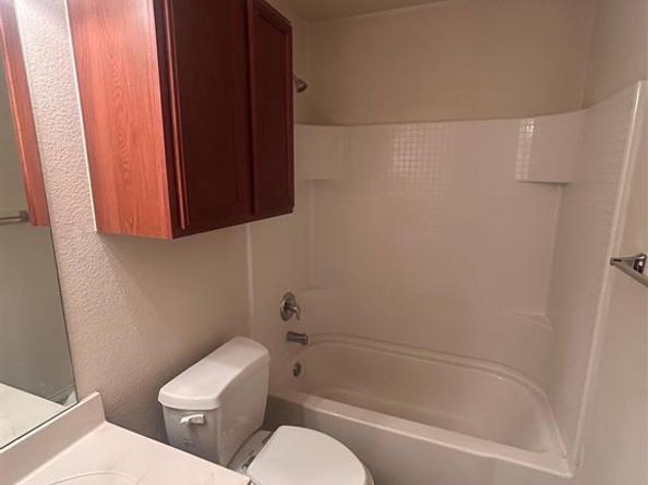 1403  Mammoth Cave Drive , Arlington Texas 76002