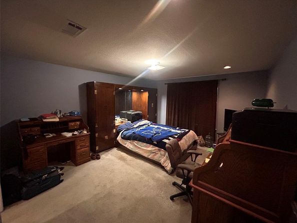 1403  Mammoth Cave Drive , Arlington Texas 76002