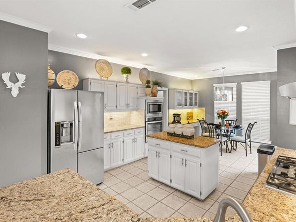 6024  Buffridge Trail , Dallas Texas 75252