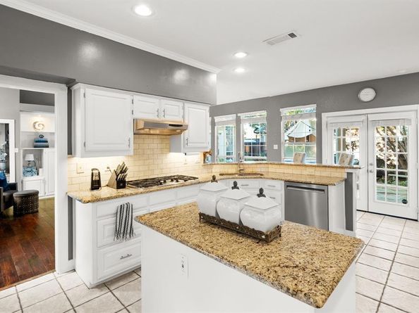 6024  Buffridge Trail , Dallas Texas 75252