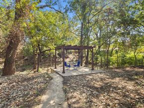 222 N Murdeaux Lane , Dallas Texas 75217