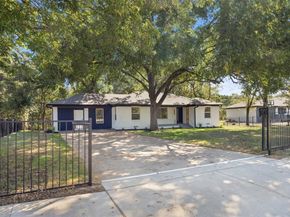 222 N Murdeaux Lane , Dallas Texas 75217