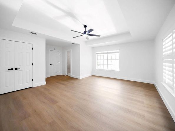 7505  Larchmont Drive , Dallas Texas 75252